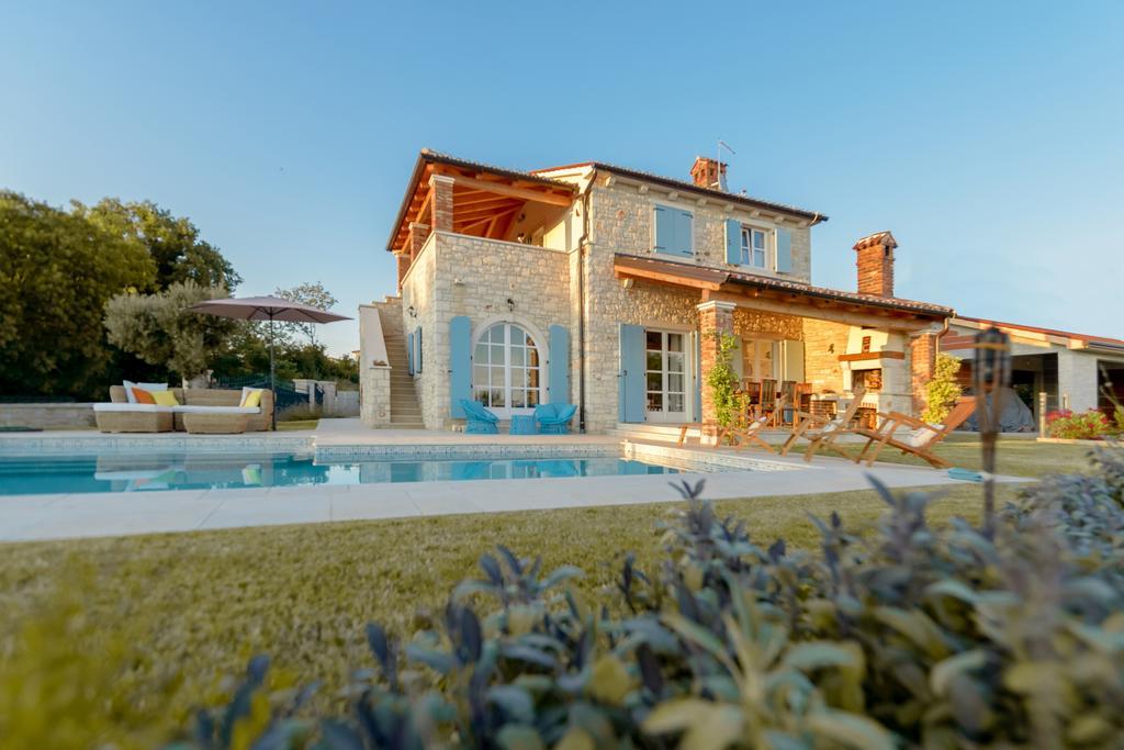 Villa Rajski Dvori Sveti Lovrec Pazenaticki ภายนอก รูปภาพ